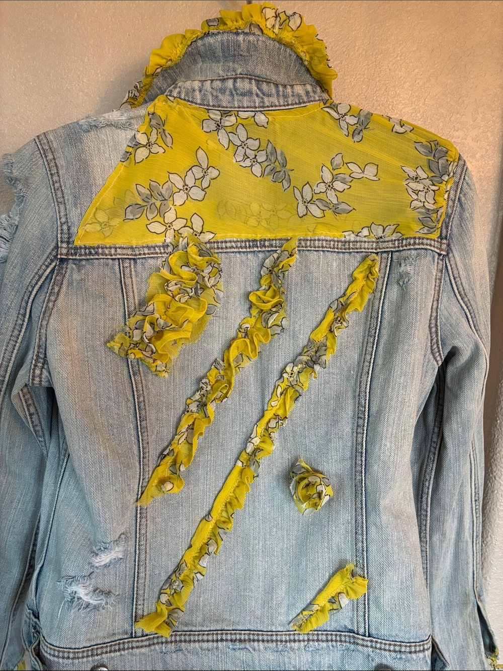 Ragamuffin Couture: embellished Denim Jacket women's M, yellow Floral ruffles - Picture 5 of 17